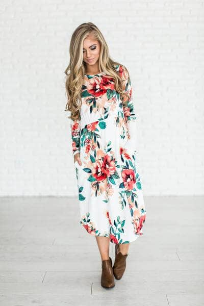 All-figure-flattering Pocket Midi Dress