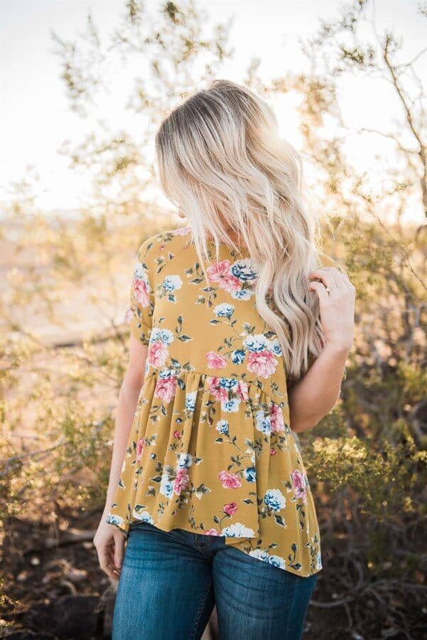 Sunny, Frilly Summer Top
