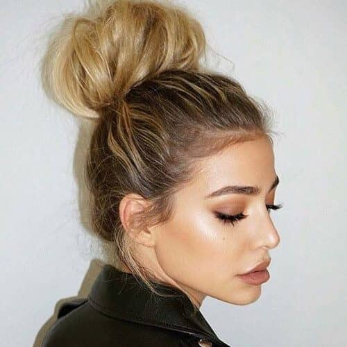 40 Chic Messy Bun Hairstyles