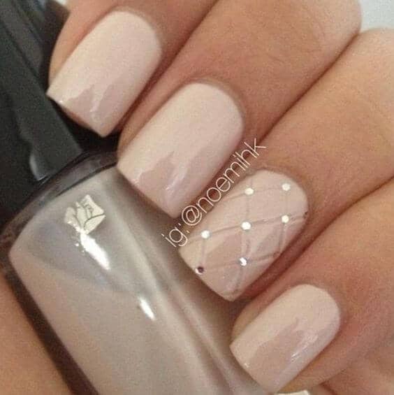 Nude Nails with Lattice Nail Art