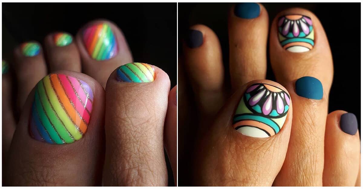 dark blue toe nail art