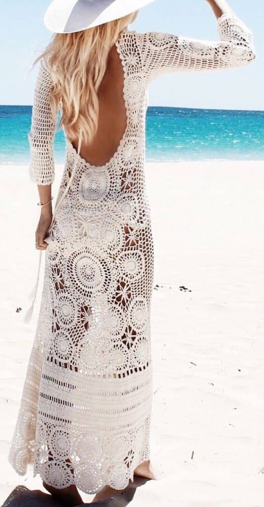 35 Pretty Beach Dresses For This Summer