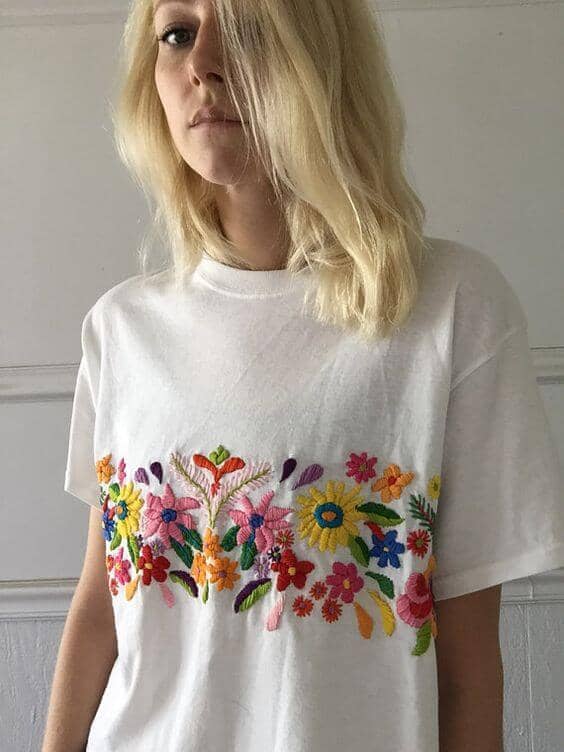 Simple but Cute White T-Shirt with Embroidery