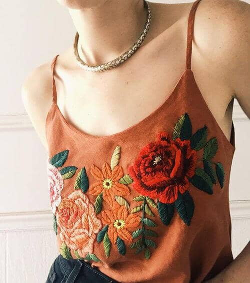 Complete a Flower Embroided Top with Necklace Bracelet
