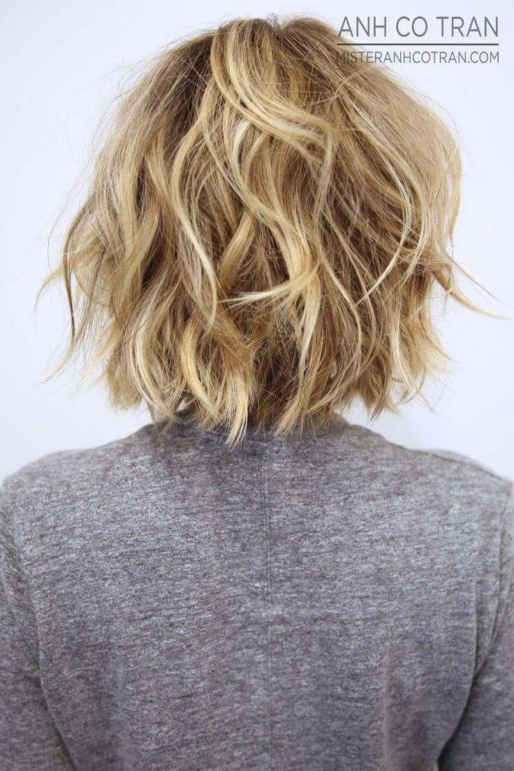  Sexy Tousled Short Wavy Hair