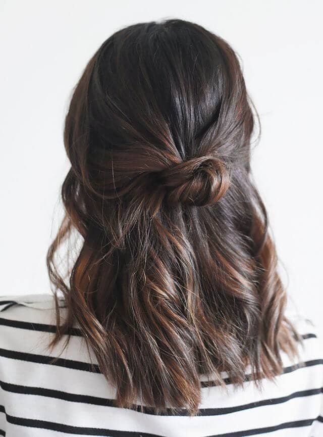 35 Pretty Chic Medium Lenght Hairstyles to Get the Most Fashionable Look