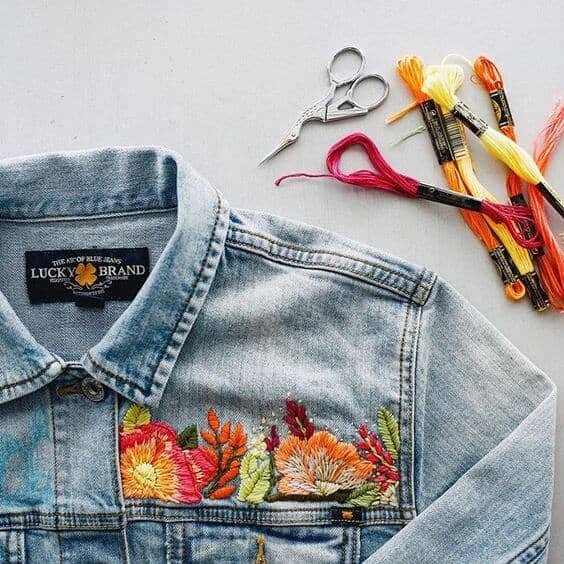 25 Wonderful Embroidered Jeans Outfits