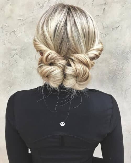 24 Ways to Style Your Hairstyle Up with Buns