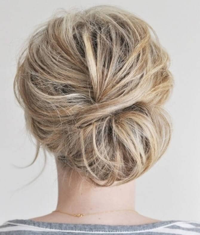 Romantic Easy Hairstyle With a Twist