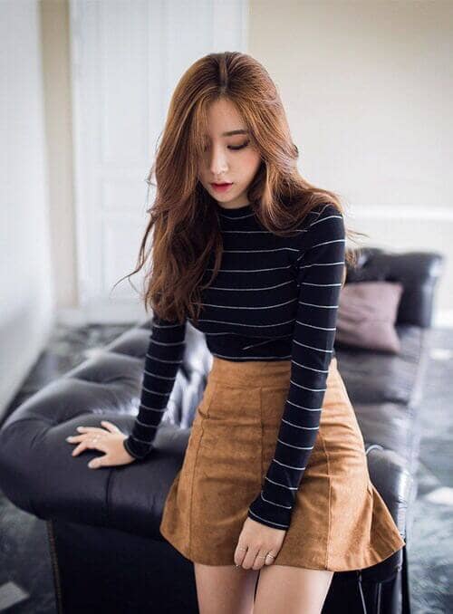 Simple Fit and Flared Miniskirt with Striped Top