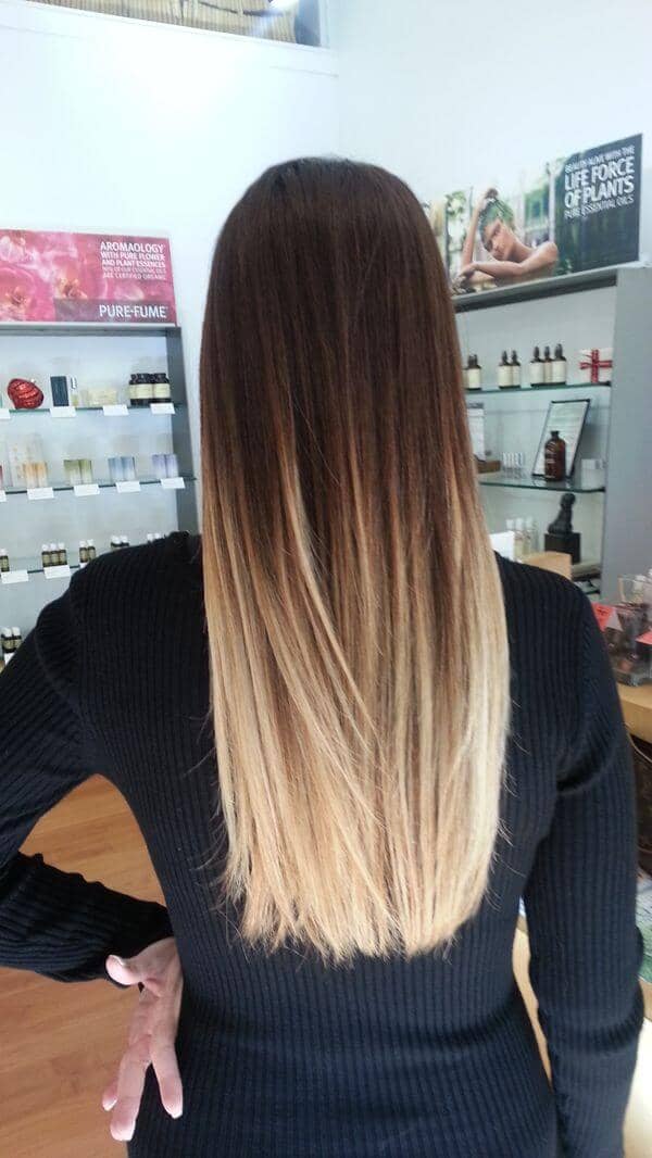 Silky straight bob with extra grown out roots