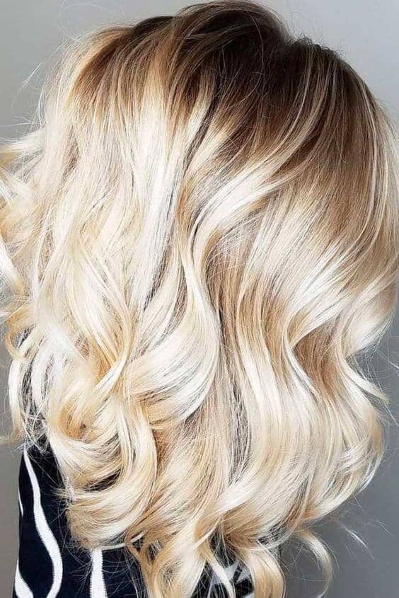 Curly blonde that's perfect for date night