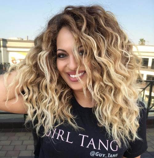 Totally Gorgeous Ombre Blonde Curls