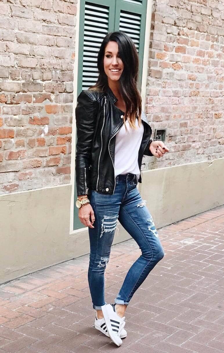 Ripped Jeans Outfits For Fall