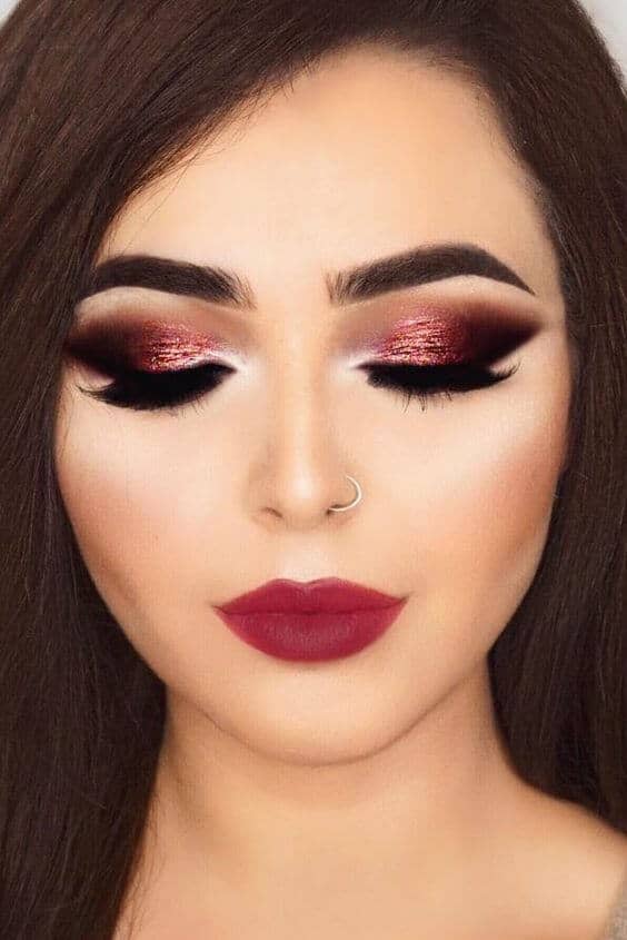 Gold Glitter Eyes and Deep Red Glitter Smoky EyesRed Lips