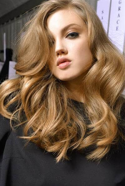 Honey Blonde Hair Color Ideas