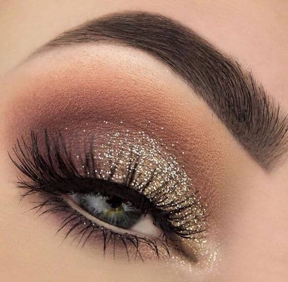 Natural Eye Look With Glitter