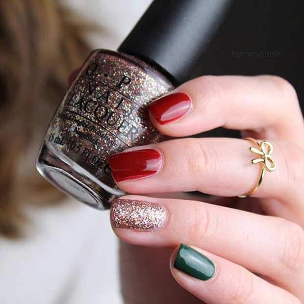 Red and Green With Glitter Accent