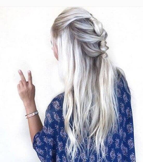 25 Romantic Ice Blonde Haircolors for Real-Life Elsas