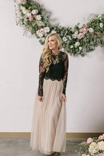 Beige Maxi-skirt With Long-sleeved Lace Top