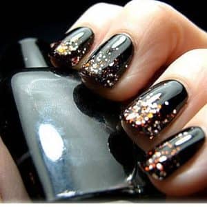 25 Memorable New Years Eve Nails to Finish Your Year with a Bang
