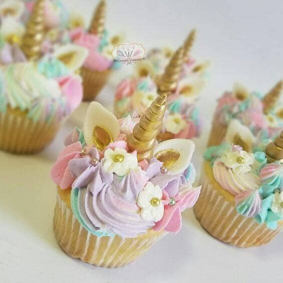 Gold-Flecked Fondant Unicorn Cupcakes