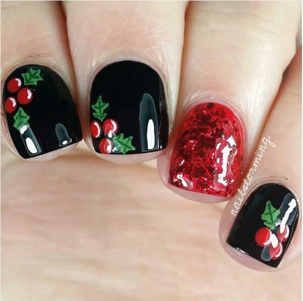 Classy Holly and Ivy with Red Accents