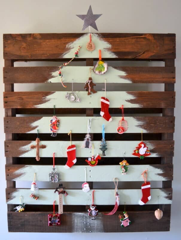 The Princely Pallet: A Very Wooden Christmas