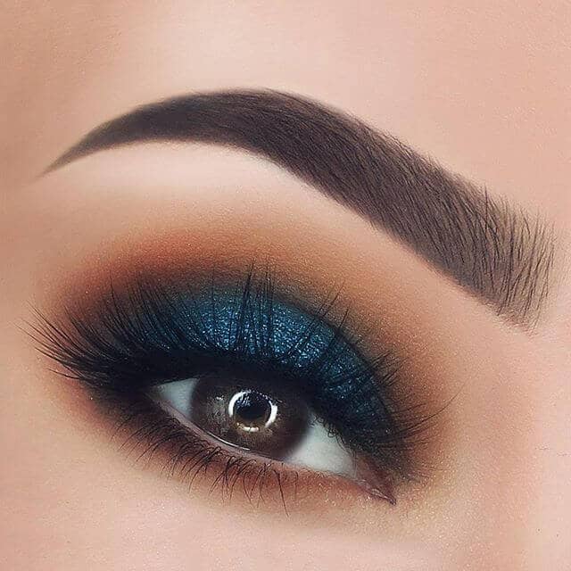 A Blue Lid wth Flawless BrowsA Blue Lid wth Flawless Brows