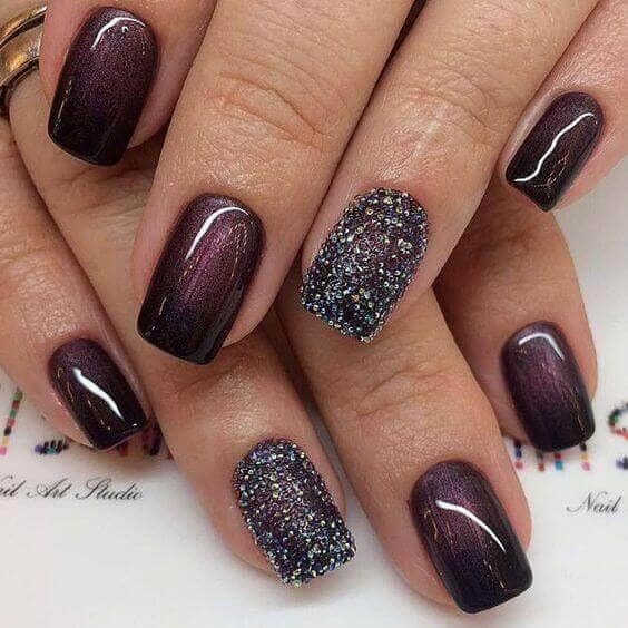 Ombré Onyx and Amethyst with Textured Matte Accent Nail