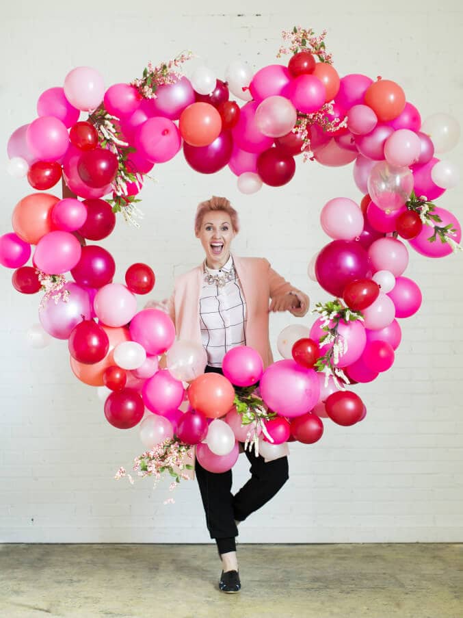 Amazing Flower and Balloon Selfie Heart Prop