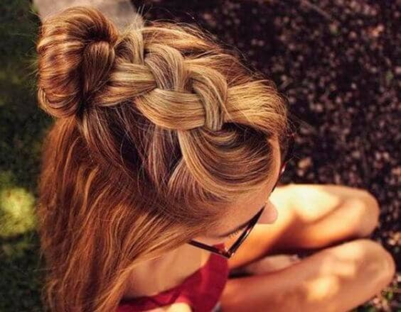 Loose Braid Half-updo With Bun