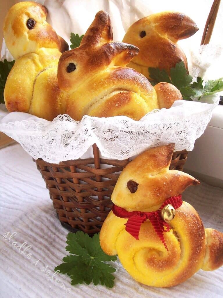 Adorable Bread Rolls Shaped Like Bunnies