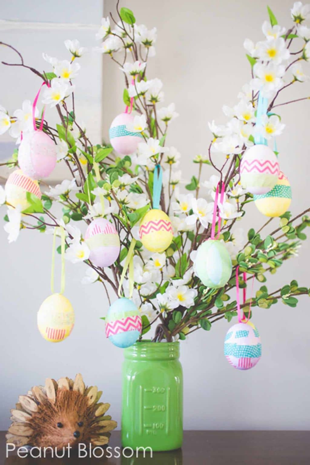 Easily-Made Festive Easter Decoration Tree