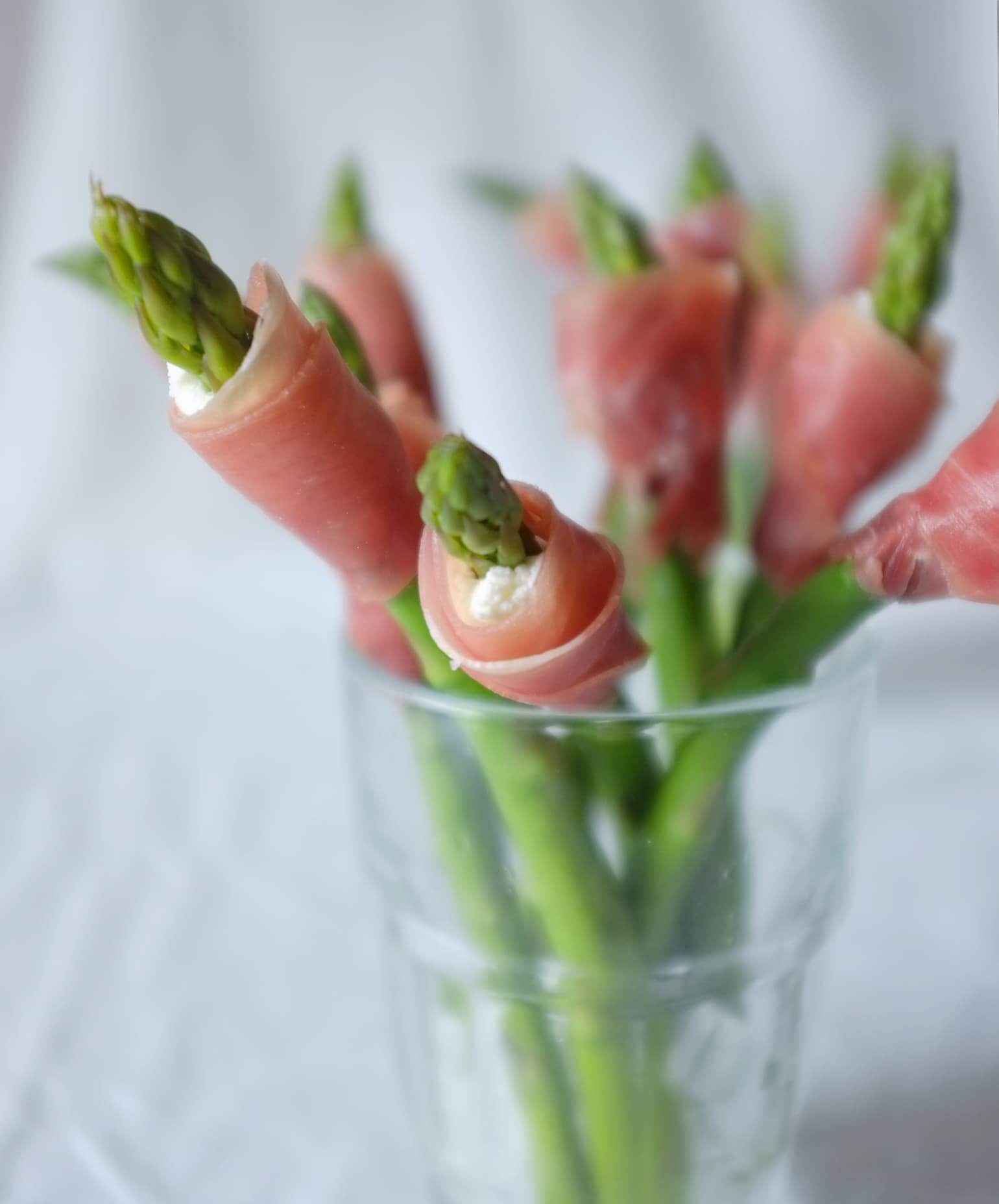 Asparagus Flowers Wrapped with Prosciutto