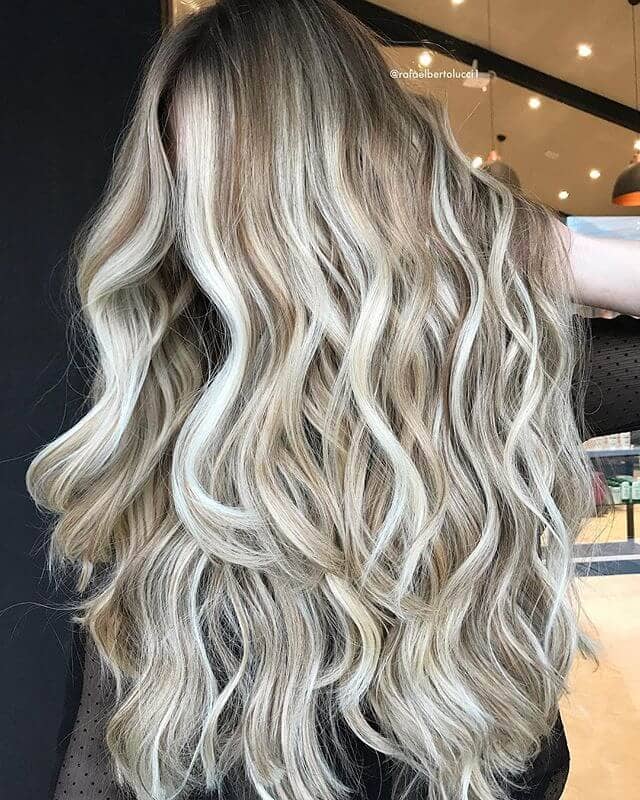 Dramatic and Wavy Layered Long Hair