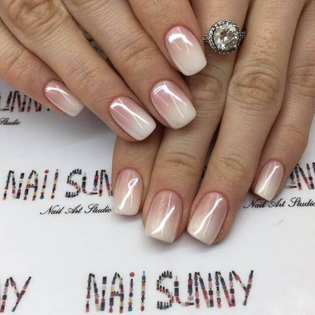 Subtle Peaches-and-Cream Ombre Chrome Nails