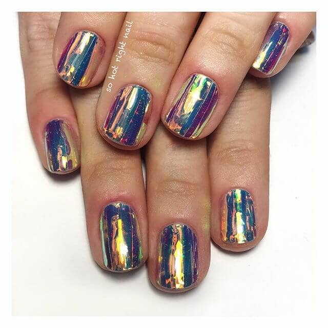 50 Gorgeous Holographic Nails That Are Simply Stunning