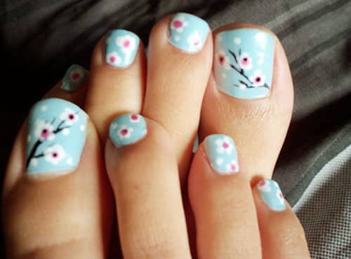 Beautiful Flower Toe Nail Design