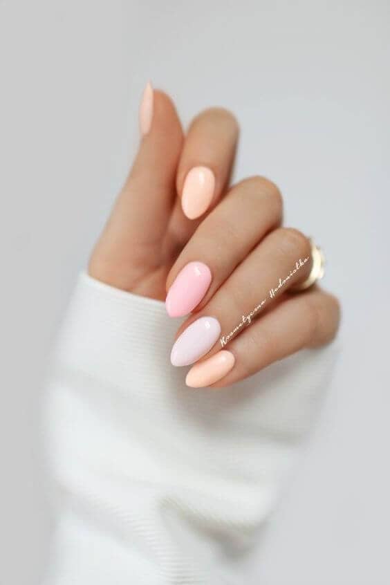 Simple Shades of Blush Nails