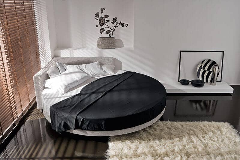 Cool Circle Bed With Corner Feature