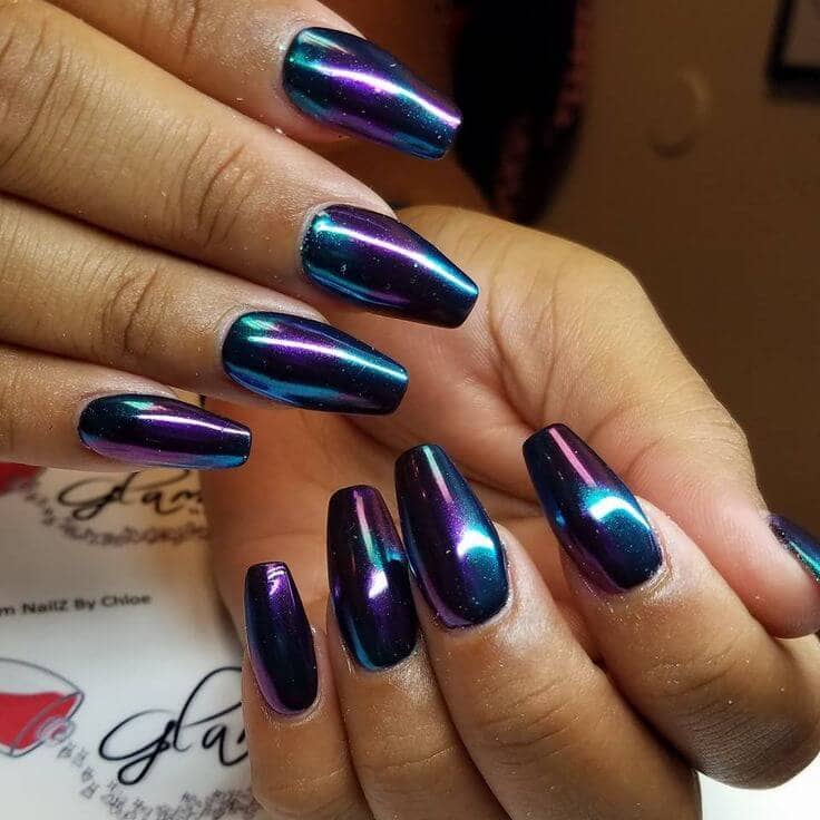 50 Gorgeous Holographic Nails That Are Simply Stunning