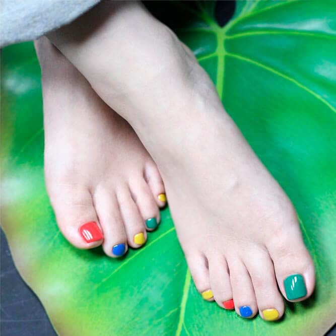 Green Nail Polish Feet 39 simple candy colored nail polish idea