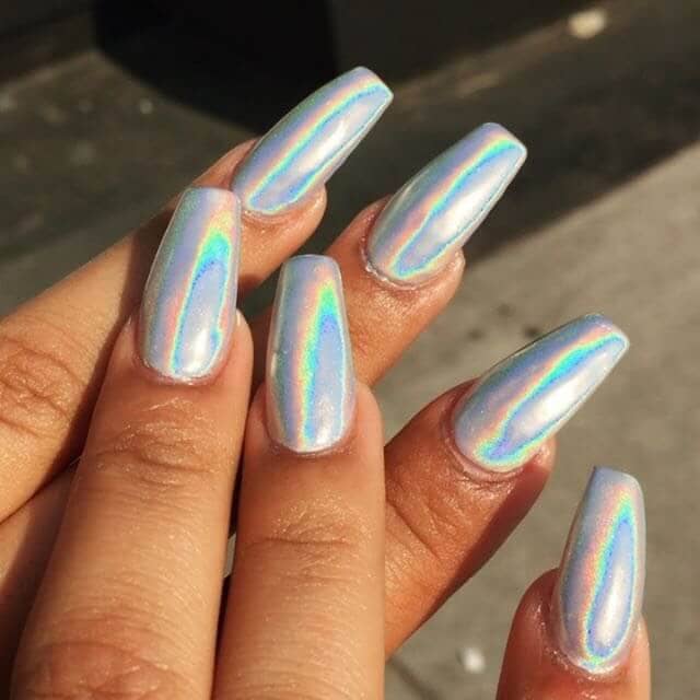 50 Gorgeous Holographic Nails That Are Simply Stunning