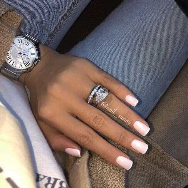 Pink and White Nails with Casual Elegance