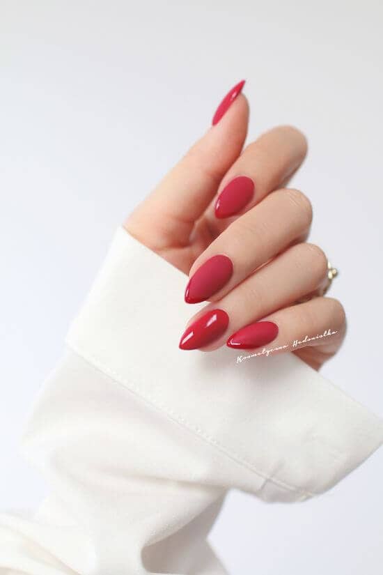 Short Pointed Classic Red Nails