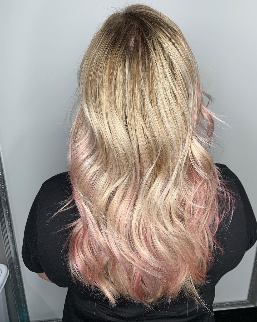 Brownish-Pink Shoulder fall Ripple Pastel Pink Hair