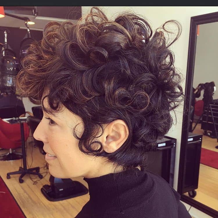 Retro Inspired Marvelous Medusa Curly Hairstyles