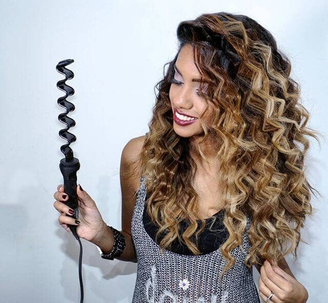 50 Sexy Crimped Hair Ideas That Will Make You Feel Daring And