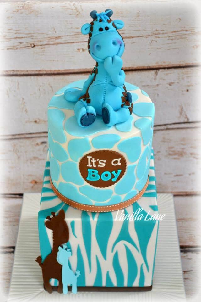 Smiling Giraffe Topper Announces "It's a Boy"